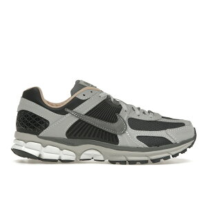 Nike �i�C�L �����Y �X�j�[�J�[ �yNike Zoom Vomero 5 Dark Smoke Grey Vachetta�z �T�C�Y US_11(29.0cm) Dark Smoke Grey/Smoke Grey/Light Smoke Grey/Dark Smoke Grey/Vachetta Tan/Summit White