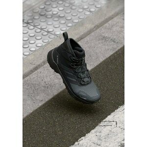 AfB_X ebNX Y u[c V[Y SKYCHASER AX5 MID GTX CLIMA - Winter boots - core black/carbon