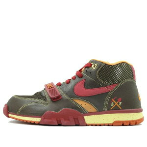 Nike �i�C�L �����Y �X�j�[�J�[ �yNike Air Trainer 1 SB 'Huf-Gold Digger' 306193-261�z �T�C�Y US_M_13