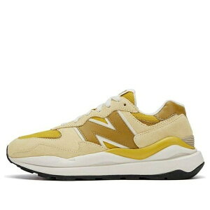 New Balance �j���[�o�����X ���f�B�[�X �X�j�[�J�[ �y(WMNS) New Balance 57/40 Series Low-Top 'Yellow' W5740LU1�z �T�C�Y US_6.5(23.5cm)