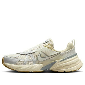 Nike �i�C�L ���f�B�[�X �X�j�[�J�[ �y(WMNS) Nike V2K Run 'White Photon Dust Fir' FD0736-108�z �T�C�Y US_W_11.5