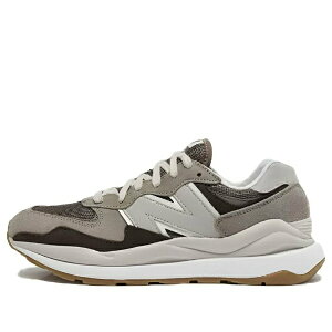 New Balance �j���[�o�����X �����Y �X�j�[�J�[ �yNew Balance 57/40 'Mushroom Black Coffee' M5740PCB�z �T�C�Y US_8.5(26.5cm)