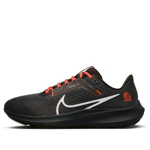 Nike �i�C�L �����Y �X�j�[�J�[ �yNike x NFL Air Zoom Pegasus 40 'Cleveland Browns' DZ5950-001�z �T�C�Y US_8.5(26.5cm)