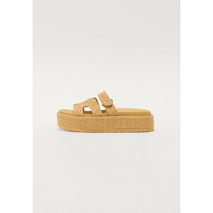 スティーブ マデン レディース サンダル シューズ BIGMISSILE - Slippers - beige