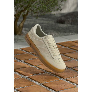 g~[qtBK[ fB[X Xj[J[ V[Y THE GREENWICH - Trainers - newsprint beige