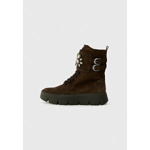 K{[ fB[X u[c V[Y Lace-up ankle boots - brown