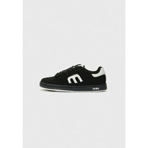 Ggj[Y Y Xj[J[ V[Y CALLICUT UNISEX - Skate shoes - black/white