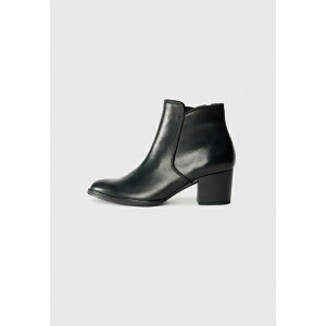 K{[ RtH[g fB[X u[c V[Y Classic ankle boots - schwarz