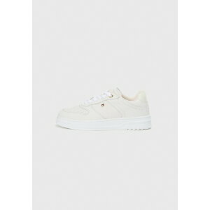 g~[ qtBK[ fB[X Xj[J[ V[Y CUPSOLE - Trainers - white