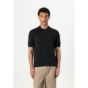 g~[ qtBK[ Y T_ V[Y ESSENTIAL SHIRT - Shirt - black