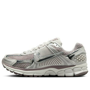 Nike �i�C�L ���f�B�[�X �X�j�[�J�[ �y(WMNS) Nike Air Zoom Vomero 5 'Metallic Silver Platinum Violet' HV6417-001�z �T�C�Y US_W_13.5