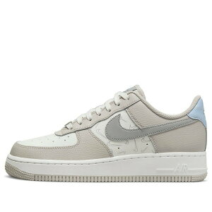 Nike �i�C�L ���f�B�[�X �X�j�[�J�[ �y(WMNS) Nike Air Force 1 '07 'Reflective Swooshes' DR7857-101�z �T�C�Y US_W_10
