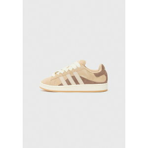 AfB_XIWiX fB[X Xj[J[ V[Y CAMPUS 00S TWIST W - Skate shoes - magic beige/off white/trace brown