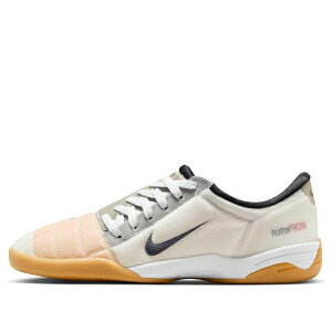 Nike �i�C�L �����Y �X�j�[�J�[ �yNike Total 90 3 SP 'White Black Gum' IB8182-100�z �T�C�Y US_12.5(30.5cm)