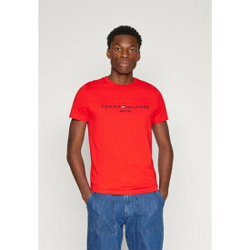 トミー ヒルフィガー メンズ Tシャツ トップス LOGO TEE - Basic T-shirt - fierce red