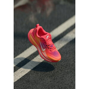 iCL fB[X tBbglX X|[c VOMERO 18 SE - Road running shoes - ember glow/washed coral/sweet beet/marakesh