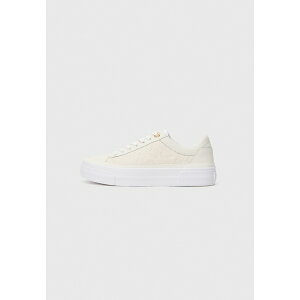 g~[ qtBK[ fB[X Xj[J[ V[Y Trainers - ecru