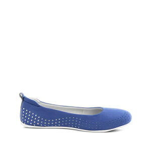 �N���[�N�X ���f�B�[�X �T���_�� �V���[�Y Step allena sea perforated mules Blue