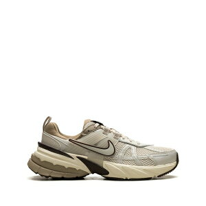 �i�C�L ���f�B�[�X �X�j�[�J�[ �V���[�Y V2k run light orewood brown sneakers Neutrals