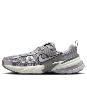 Nike iCL fB[X Xj[J[ Cement Grey/Cement Grey/Pewter y(WMNS) Nike V2K Run 'Cement Grey' FD0736-008z TCY US_9.5(26.5cm)