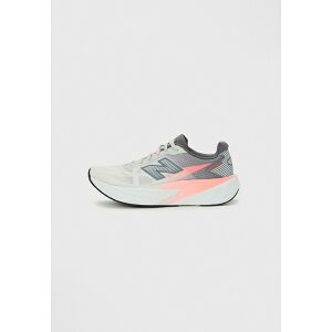 j[oX Y tBbglX X|[c FUELCELL REBEL V5 - Road running shoes - apricot