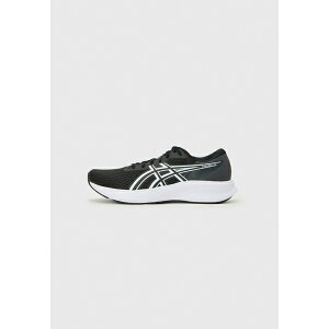 AVbNX Y tBbglX X|[c PATRIOT 14 - Road running shoes - black/white