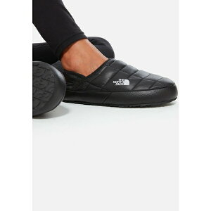 m[XtFCX fB[X T_ V[Y THERMOBALL V TRACTION MULE - Slippers - black