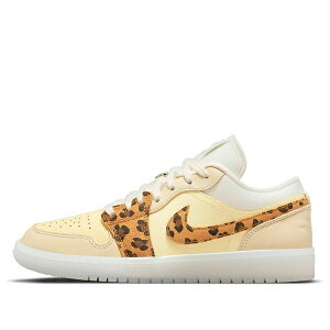 Air Jordan �W���[�_�� ���f�B�[�X �X�j�[�J�[ Light Yellow/Brown �y(WMNS) Air Jordan 1 Low 'SNKRS Day' DN6998-700�z �T�C�Y US_7.5(24.5cm)