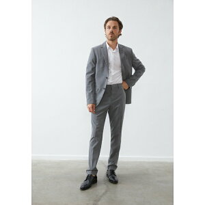 sA  Y T_ V[Y Smart lace-ups - black