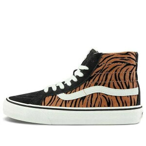 Vans �o���Y �����Y �X�j�[�J�[ �yVans Unisex SK8-HI 38 Decon Sf Sneakers Black VN0A4UWN9ZY�z �T�C�Y US_M_4