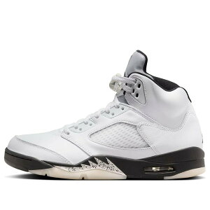 Jordan �W���[�_�� �����Y �X�j�[�J�[ �yAir Jordan 5 'White Black' DD0587-110�z �T�C�Y US_8.5(26.5cm)