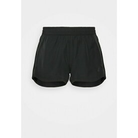 アディダス レディース カジュアルパンツ ボトムス PACER - Sports shorts - black