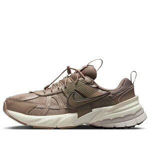 Nike �i�C�L ���f�B�[�X �X�j�[�J�[ �y(WMNS) Nike V2K Run 'Mink Brown Light Bone' IH0388-200�z �T�C�Y US_W_10