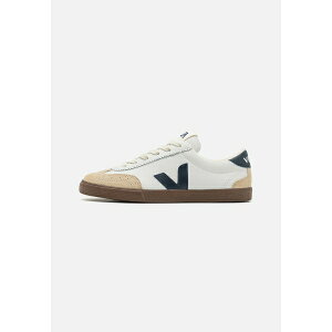 FW fB[X Xj[J[ V[Y VOLLEY - Trainers - white/nautico/bark