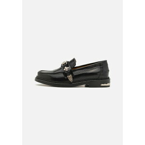 g[K fB[X Xb|E[t@[ V[Y Slip-ons - black