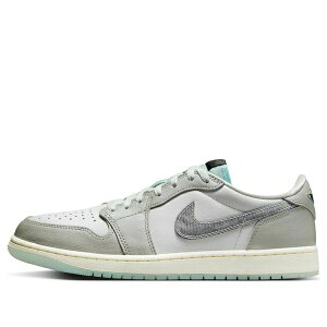 Air Jordan �W���[�_�� �����Y �X�j�[�J�[ Summit White/Photon Dust/Barely Green �yAir Jordan 1 Retro Low OG 'Year of the Snake' HF3144-100�z �T�C�Y US_M_15