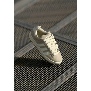 AfB_XIWiX fB[X Xj[J[ V[Y CAMPUS 00S - Skate shoes - white/beige/core white