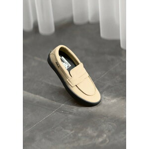 oY Y Xj[J[ V[Y SKATE LOAFER UNISEX - Trainers - incense/black