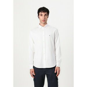 g~[ qtBK[ Y Vc gbvX PERFORMANCE SOLID SHIRT - Shirt - optic white