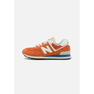 �j���[�o�����X �����Y �T���_�� �V���[�Y U574 UNISEX - Trainers - infield clay