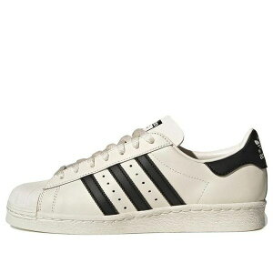 adidas �A�f�B�_�X �����Y �X�j�[�J�[ �yadidas Superstar 82 'Off White Black' H06258�z �T�C�Y US_8(26.0cm)