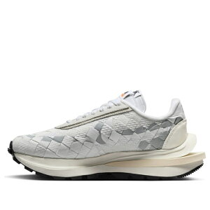 Nike �i�C�L �����Y �X�j�[�J�[ �yNike x sacai x Jean Paul Gaultier Vaporwaffle 'White Sail' DR5209-100�z �T�C�Y US_8(26.0cm)