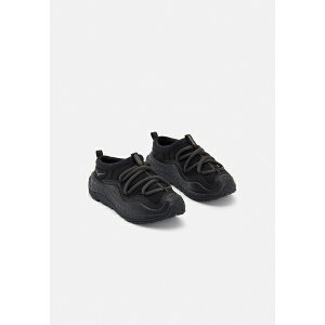 zJIlIl fB[X Xj[J[ V[Y ORA PRIMO UNISEX - Slip-ons - black