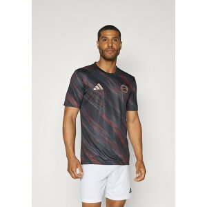 �A�f�B�_�X �����Y �V���c �g�b�v�X FC BAYERN MUENCHEN PREMATCH T SHIRT - Sports T-shirt - black