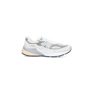 j[oX fB[X Xj[J[ V[Y "990v6" Sneakers White