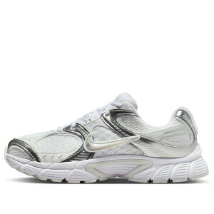 Nike �i�C�L ���f�B�[�X �X�j�[�J�[ �y(WMNS) Nike V5 RNR 'White Metallic Platinum Silver' HQ7901-112�z �T�C�Y US_W_10.5