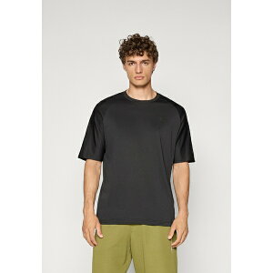 `sI Y T_ V[Y C-TECH CREWNECK - Sports T-shirt - black