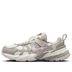 Nike iCL fB[X Xj[J[ Sail/Pink Foam/Vast Grey y(WMNS) Nike V2K Run 'Sail Pink Foam Vast Grey' HV5997-161z TCY US_5(22.0cm)