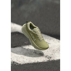 zJIlIl Y jO X|[c GAVIOTA 5 - Road running shoes - oyster mushroom/truffle salt
