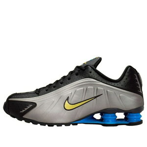 Nike �i�C�L �����Y �X�j�[�J�[ �yNike Shox R4 'Brazil' IO8134-001�z �T�C�Y US_M_15